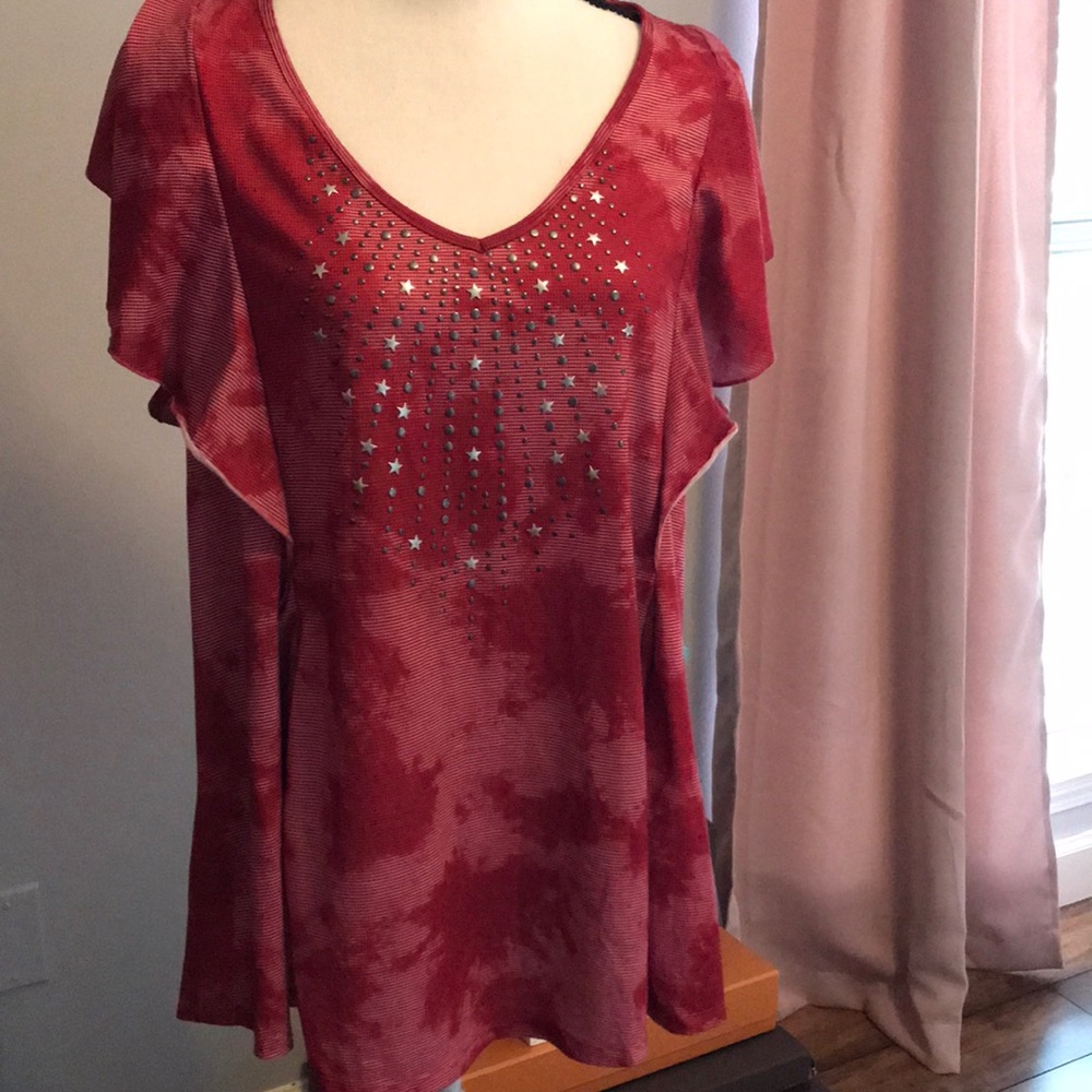 One World 2X starburst top